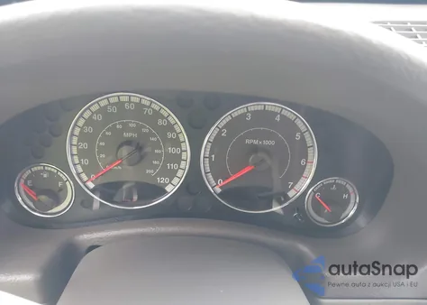 2005 Jeep Liberty Limited Edition z USA, uszkodzony, nr VIN 1J4GL58K35W693637